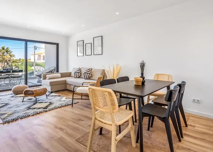 Appartamento Dream W/pool & Balcony By Lovelystay *